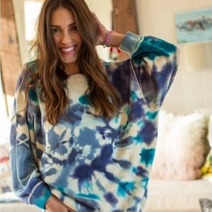 NATURAL LIFE OVERSIZED SWEATER